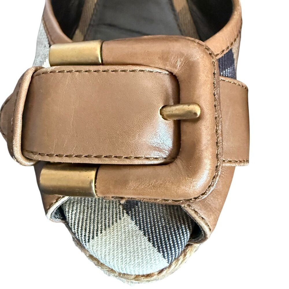 Burberry Brown Leather Novacheck Canvas Buckle Detail Peep Toe Espadrille Wedge - Picture 14 of 16